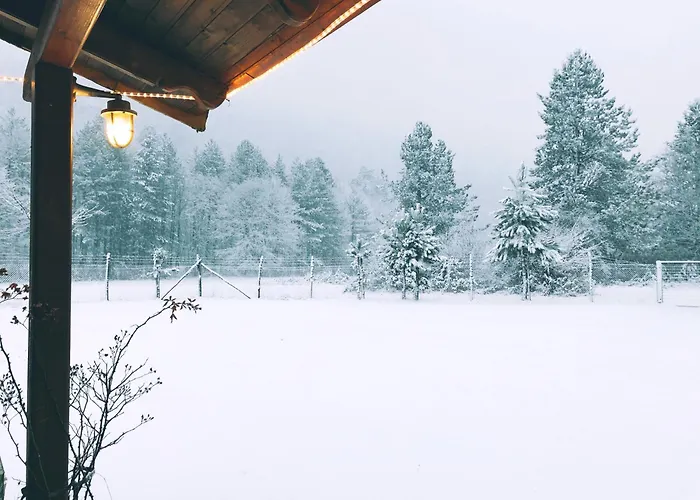 Woodhouse Chalet